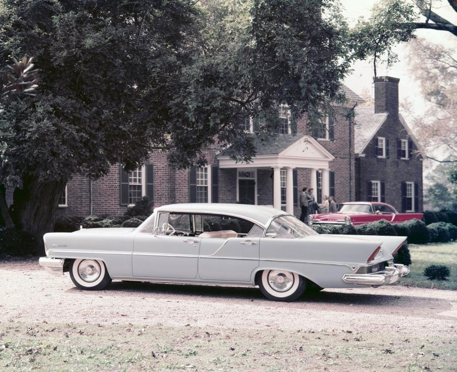  Lincoln Premiere Landau 4-Door Hardtop (57B) 1957 года  (фото 3 из 14)